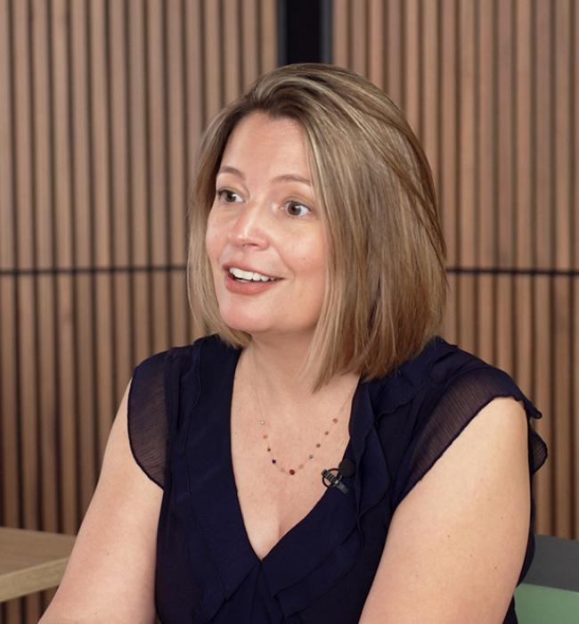 Dr. Marissa Burgermaster, nutrition expert, delivering a lecture